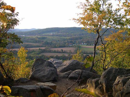 NJ Travel: Beautiful Places in New Jersey, Point Mountain in the Autumn
