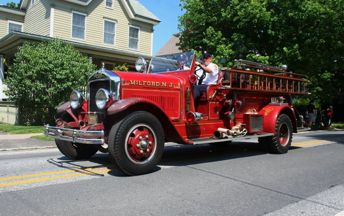 NJ Events: Memorial Day Parade, Frenchtown, NJ, Antique Firetruck