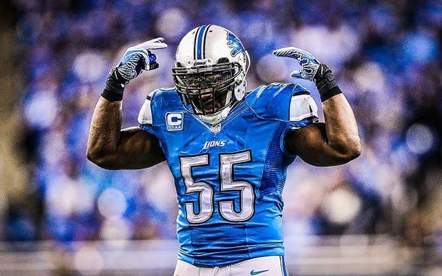 Stephen Tulloch (55), formerly of the Detroit Lions