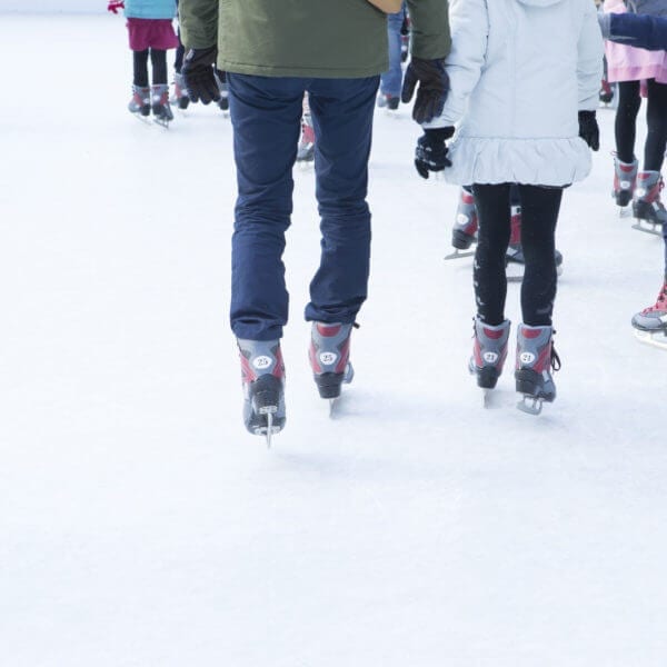 best-outdoor-ice-skating-and-ponds