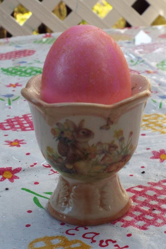 decorate easter eggs