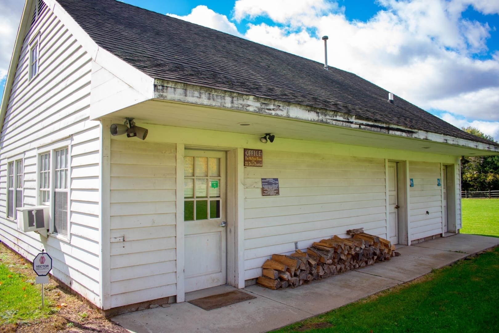 Jersey Through History Featuring The Wallace House and Old Dutch Parsonage