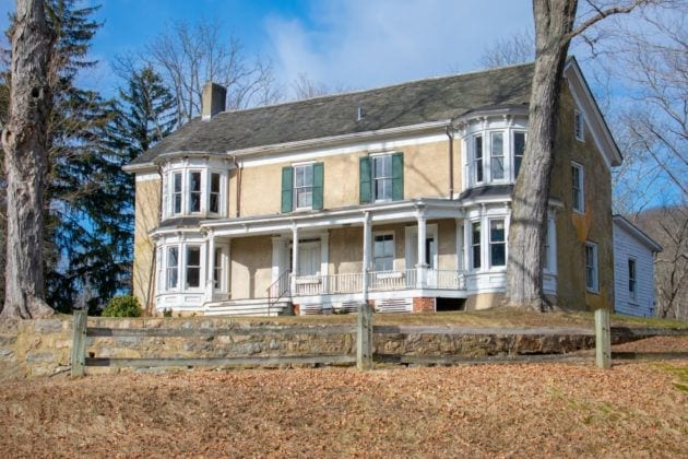 Photo of Waterloo Village Exterior