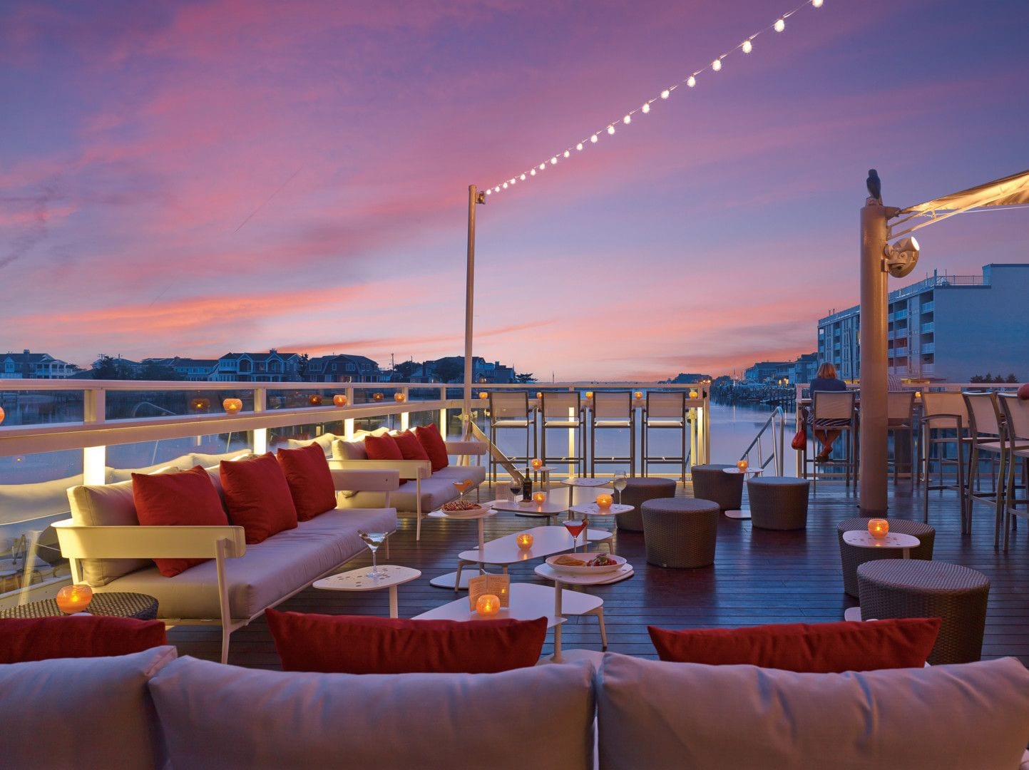 Water Star Grille Nighttime Photo