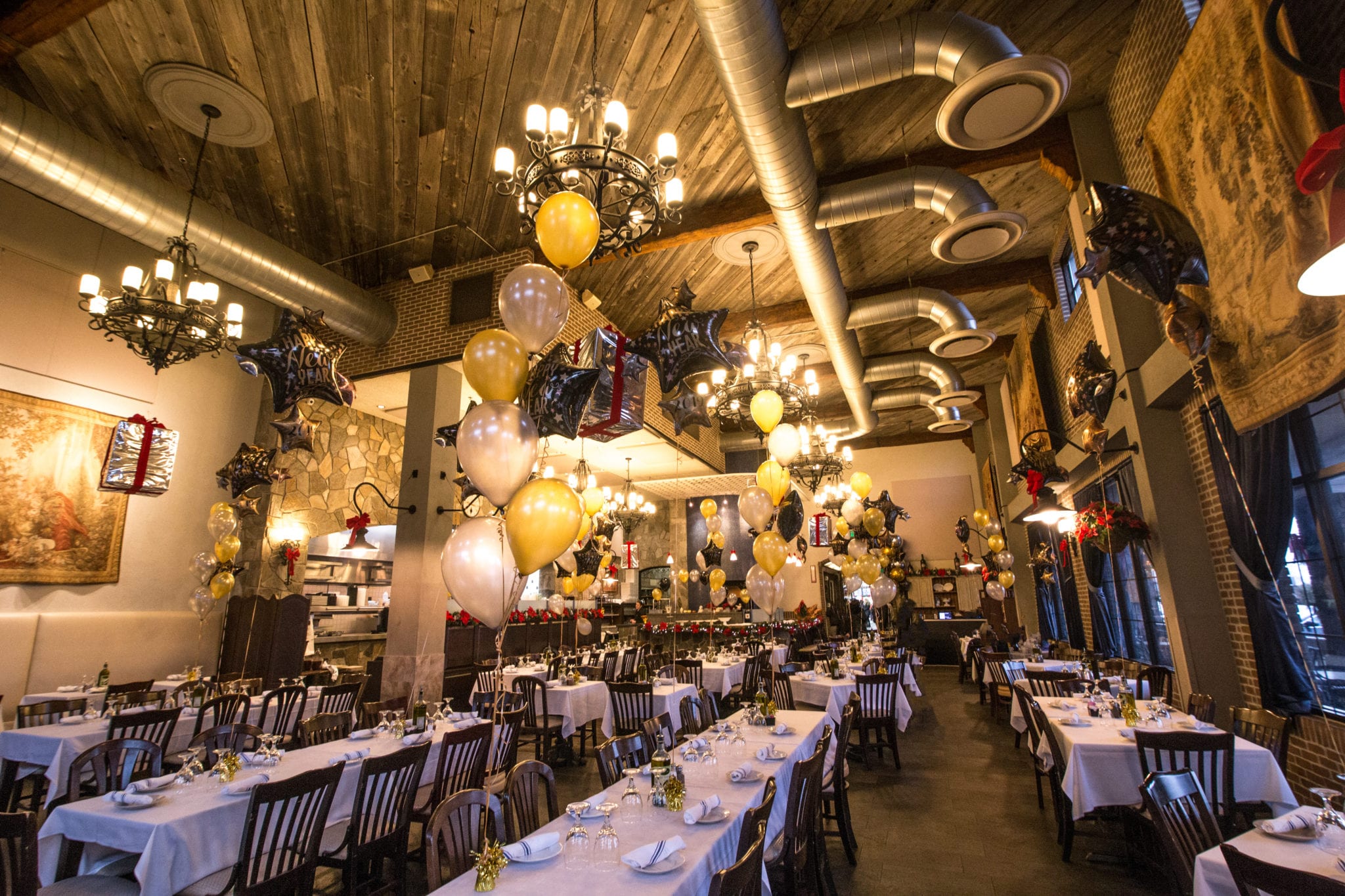 Celebrate New Year’s Eve at il Vecchio Cafe