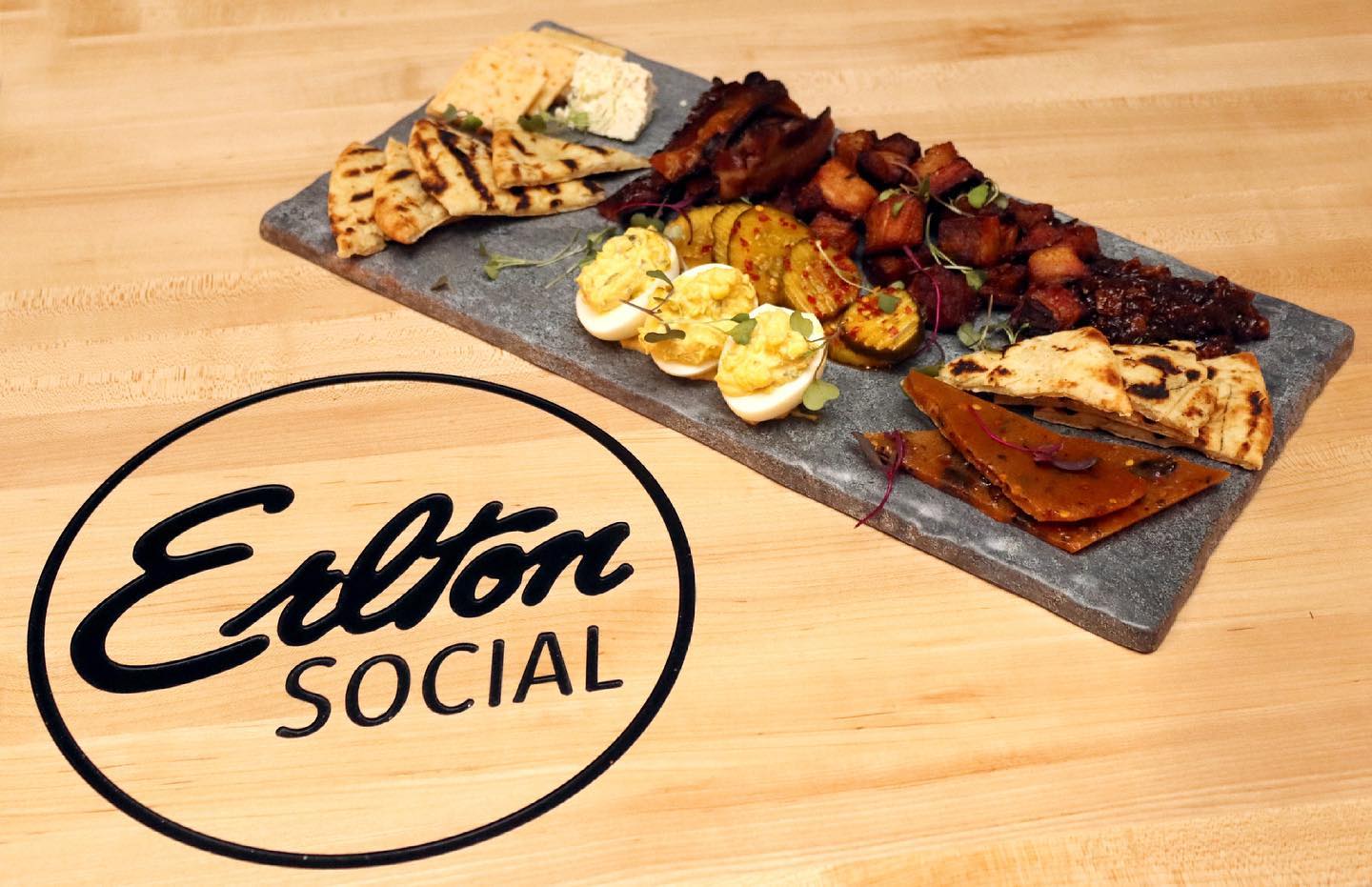 Sharable plates sampler