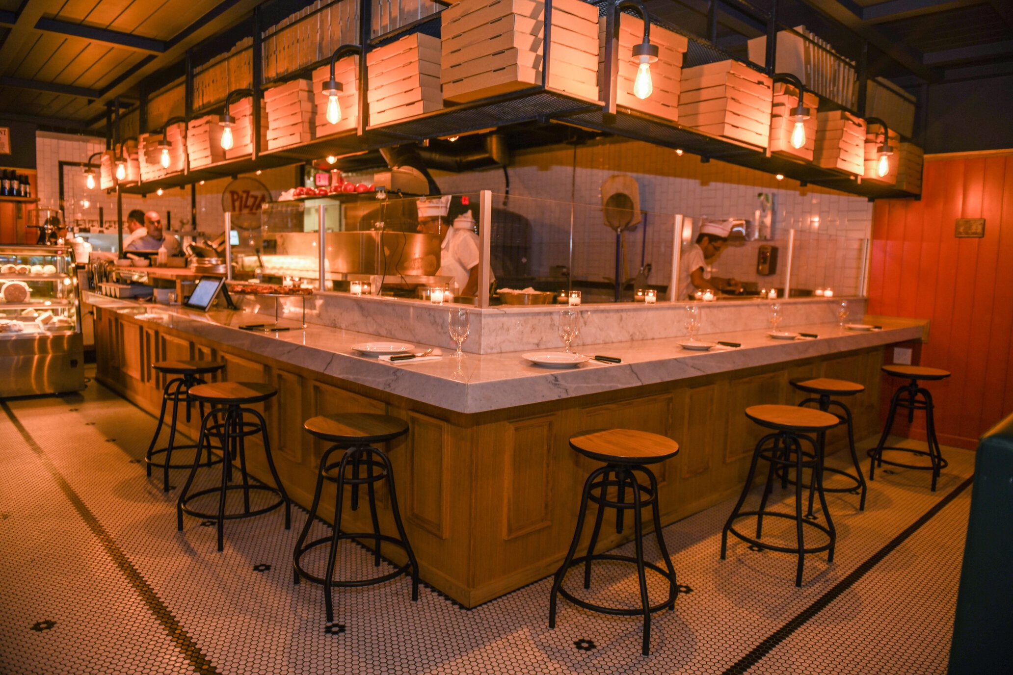 GM Interior Pizza Counter