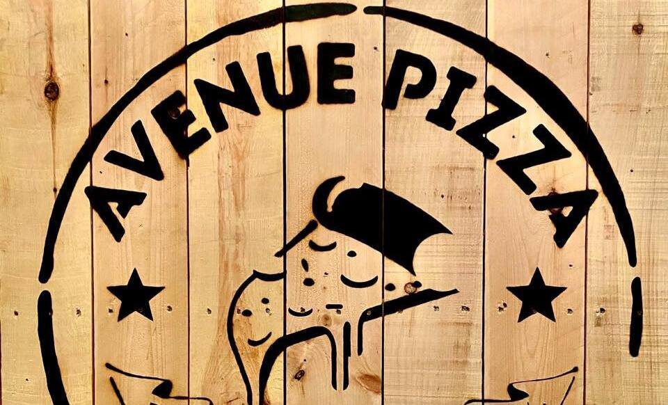 Avenue Pizza Logo