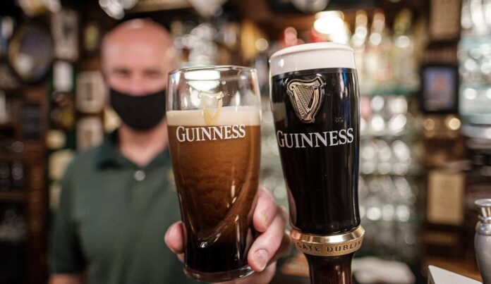 P.J. Finnegan's Guinness Pour Best Irish Pubs in New Jersey