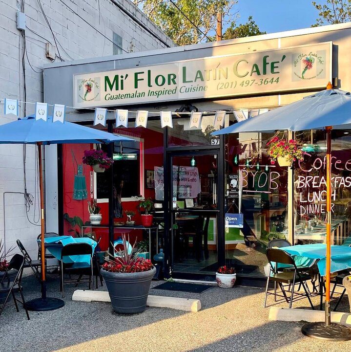 Cafe Exterior with sidewalk seating