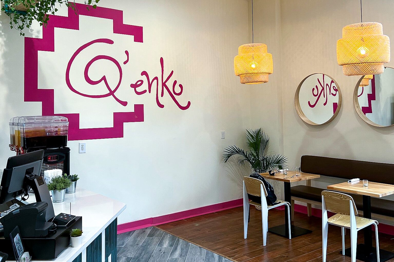 Qenko Organic Cuisine Entrance