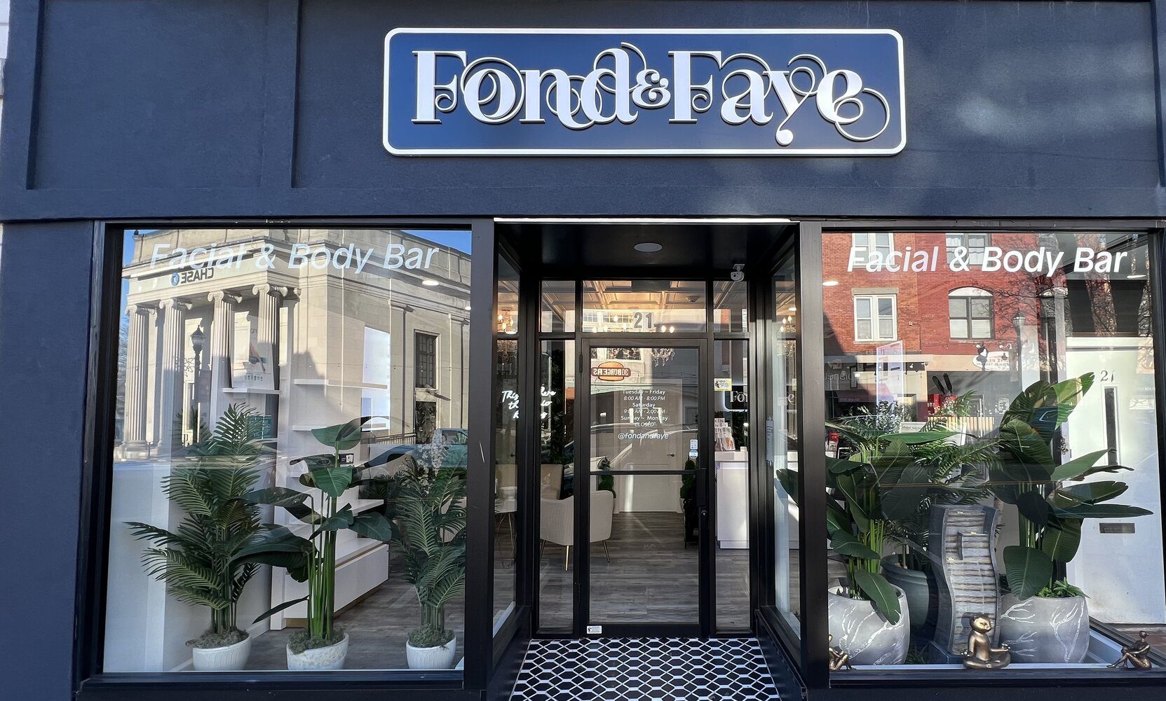 Fond and Faye Exterior