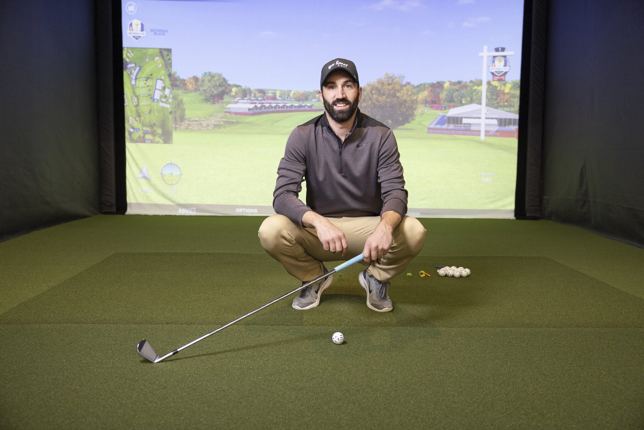 Gary alt photo in front of simulator