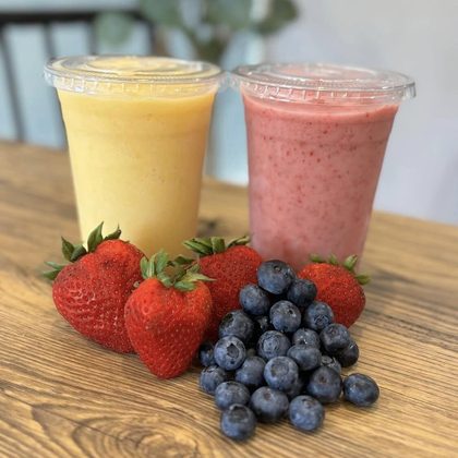 Smoothies with fresh fruit