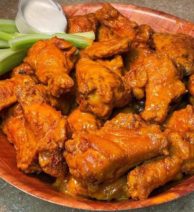 Chicken Wings from Dominics Tavern