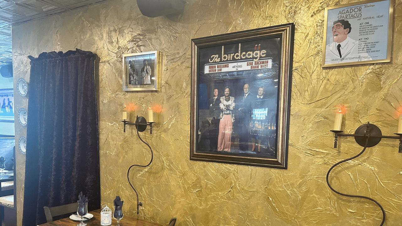 ByrdCage table seating