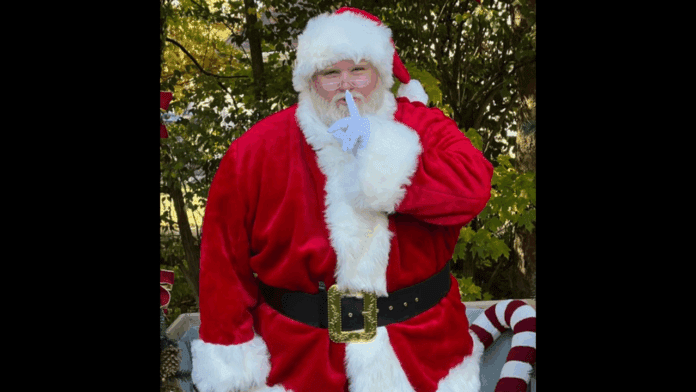 Photo of Santa Claus at Fortunoff
