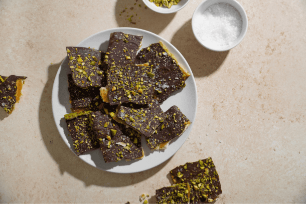 Dubai Chocolate Matzah Crack