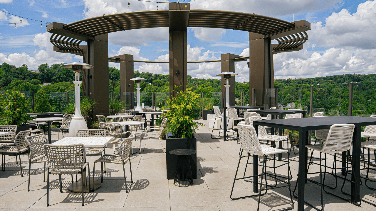 The Splendid Rooftop Outdoor Dining