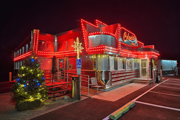 Colonial Diner Exterior